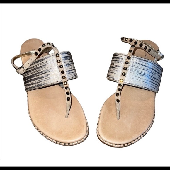 Donald J Pliner Lacy Light Bronze Metallic Studded Leather Sandals | Size 6.5 - Picture 3 of 6